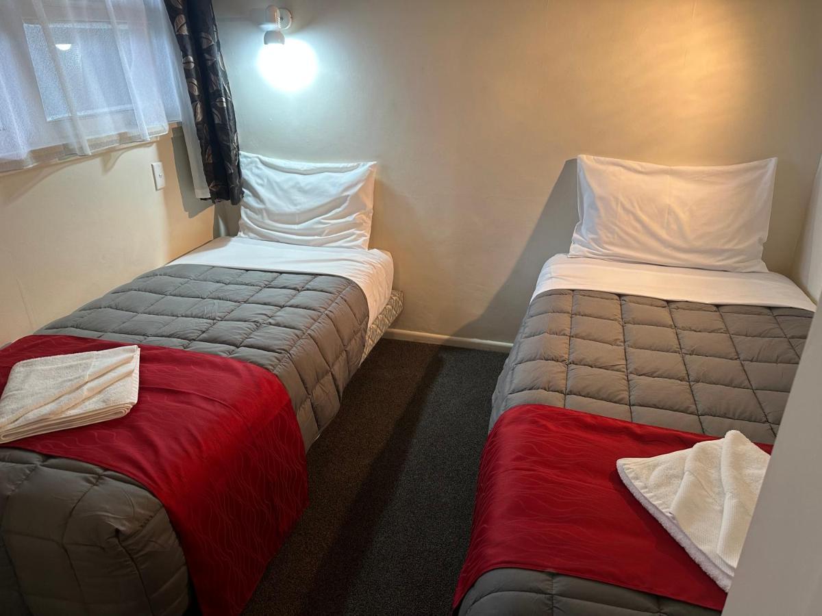 Touchwood Motor Inn & Inner City Camping Ground โอ๊คแลนด์ ภายนอก รูปภาพ