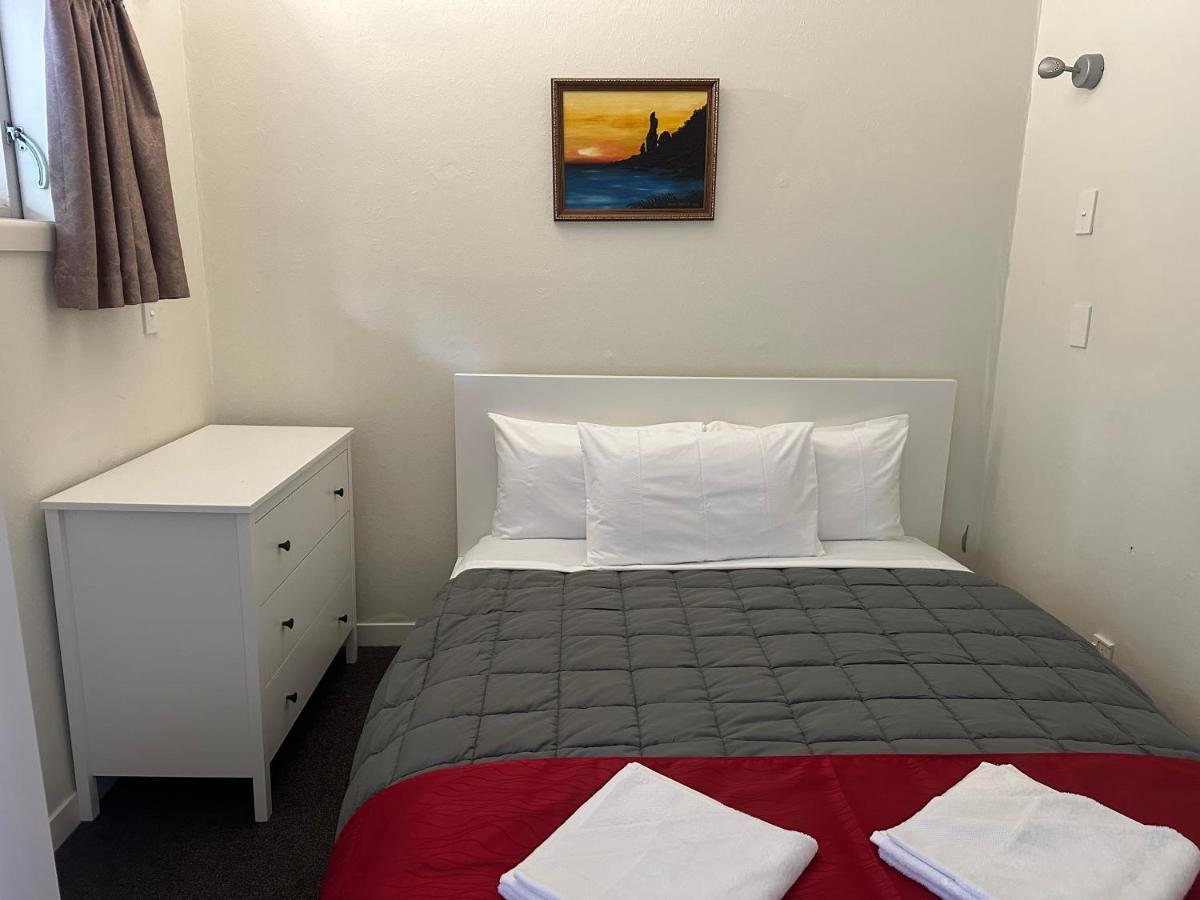 Touchwood Motor Inn & Inner City Camping Ground โอ๊คแลนด์ ภายนอก รูปภาพ